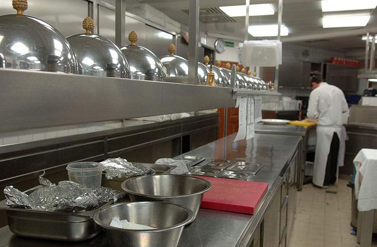 廚房設(shè)備案例